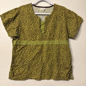 White Swam womens corduroy Short Sleeve Floral Blouse  Brown/ Green Size L